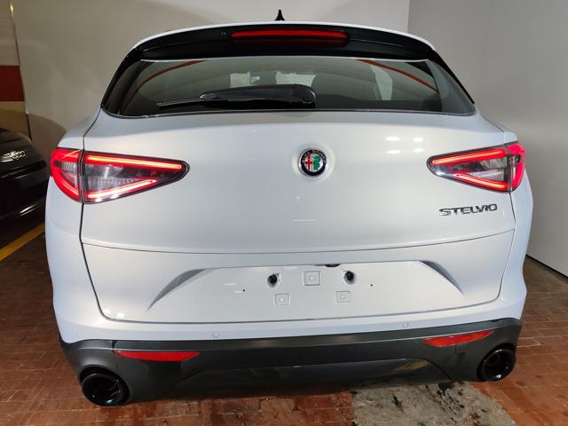 ALFA ROMEO Stelvio usata, con Alzacristalli elettrici