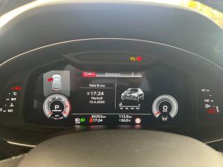 AUDI Q8 usata 26