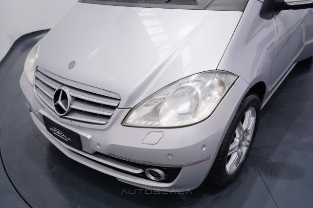 MERCEDES-BENZ A 180 usata 23