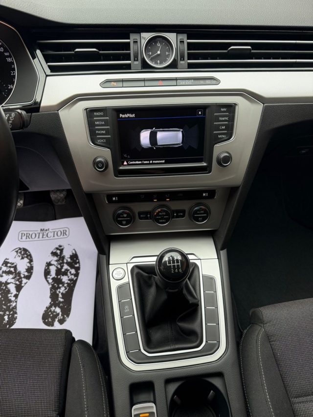 VOLKSWAGEN Passat Variant usata, con Controllo trazione