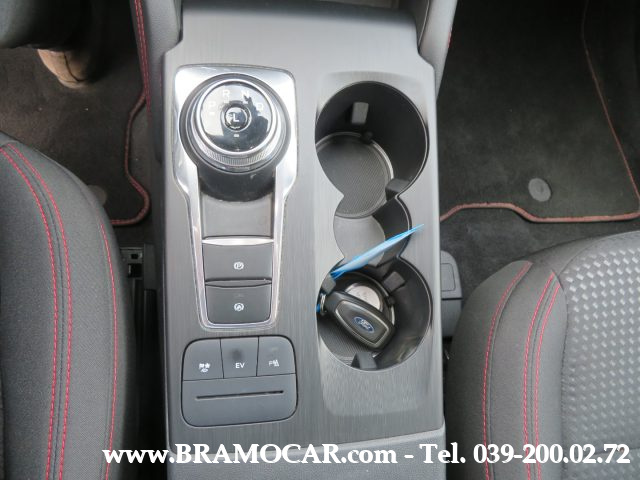 FORD Kuga usata, con Controllo vocale