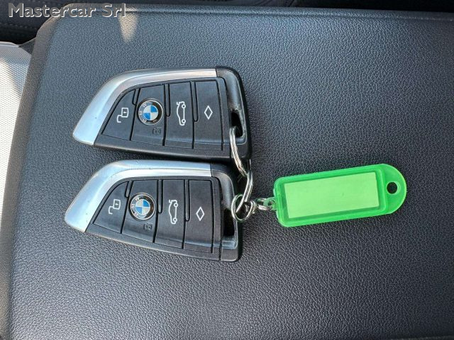 BMW 320 usata, con Sedile posteriore sdoppiato