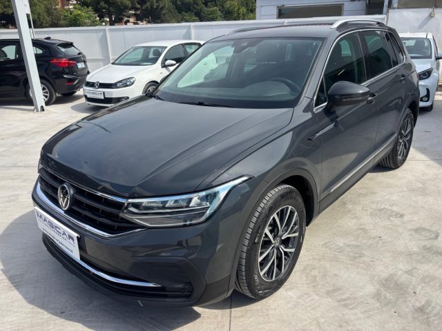 VOLKSWAGEN Tiguan usata, con Alzacristalli elettrici