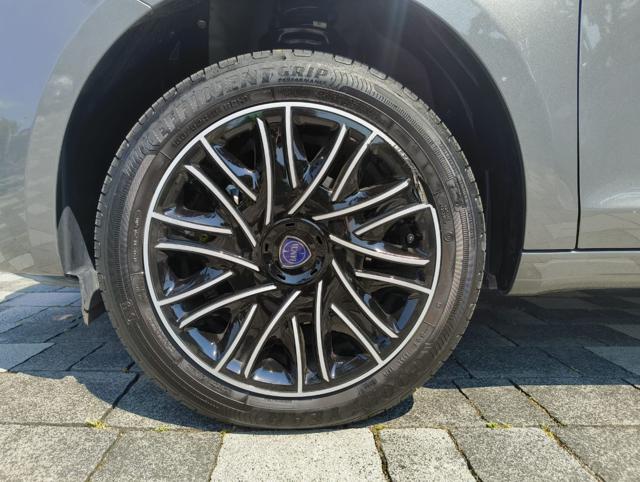 LANCIA Ypsilon usata, con USB