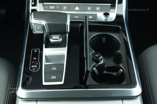 AUDI Q8 usata, con Riconoscimento dei segnali stradali