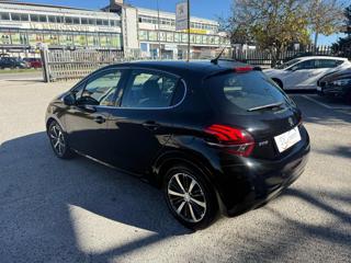 PEUGEOT 208 usata, con Autoradio