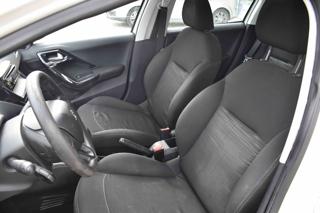 PEUGEOT 208 usata, con Autoradio