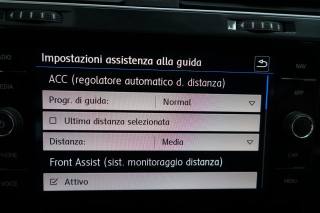 VOLKSWAGEN Golf usata, con Controllo trazione