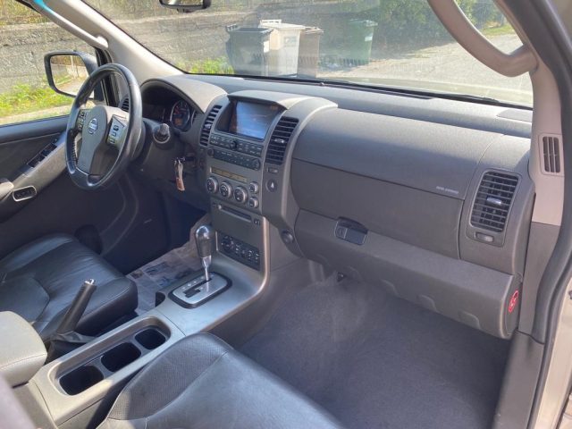 NISSAN Pathfinder usata 27
