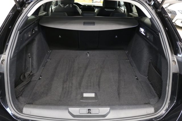 PEUGEOT 308 usata, con Sistema di navigazione