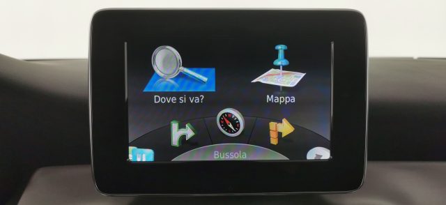 MERCEDES-BENZ GLA 200 usata 61