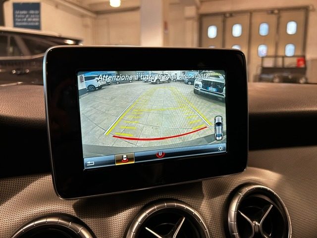 MERCEDES-BENZ CLA 200 usata, con Fendinebbia