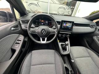 RENAULT Clio usata, con Volante in pelle