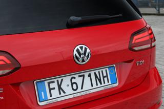 VOLKSWAGEN Golf usata, con Bracciolo