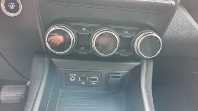 RENAULT ZOE usata, con Bluetooth