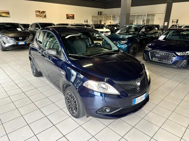 LANCIA Ypsilon usata, con ABS