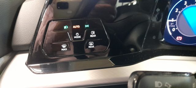 VOLKSWAGEN Golf usata, con Adaptive Cruise Control
