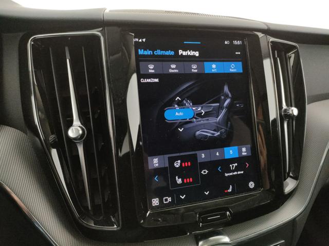 VOLVO XC60 usata, con Volante in pelle