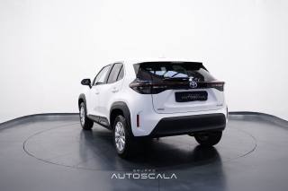 TOYOTA Yaris Cross usata, con Autoradio