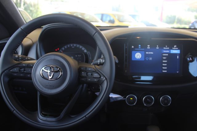 TOYOTA Aygo X usata, con Autoradio digitale