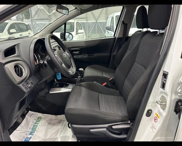 TOYOTA Yaris usata, con ESP