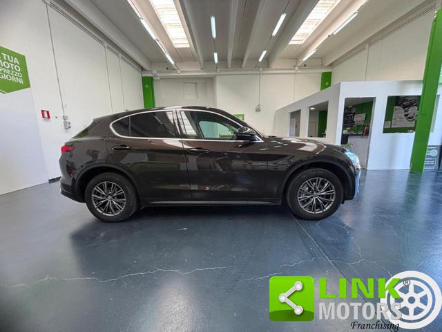 ALFA ROMEO Stelvio usata, con Autoradio