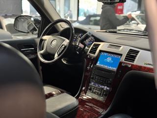 CADILLAC Escalade usata, con Cerchi in lega