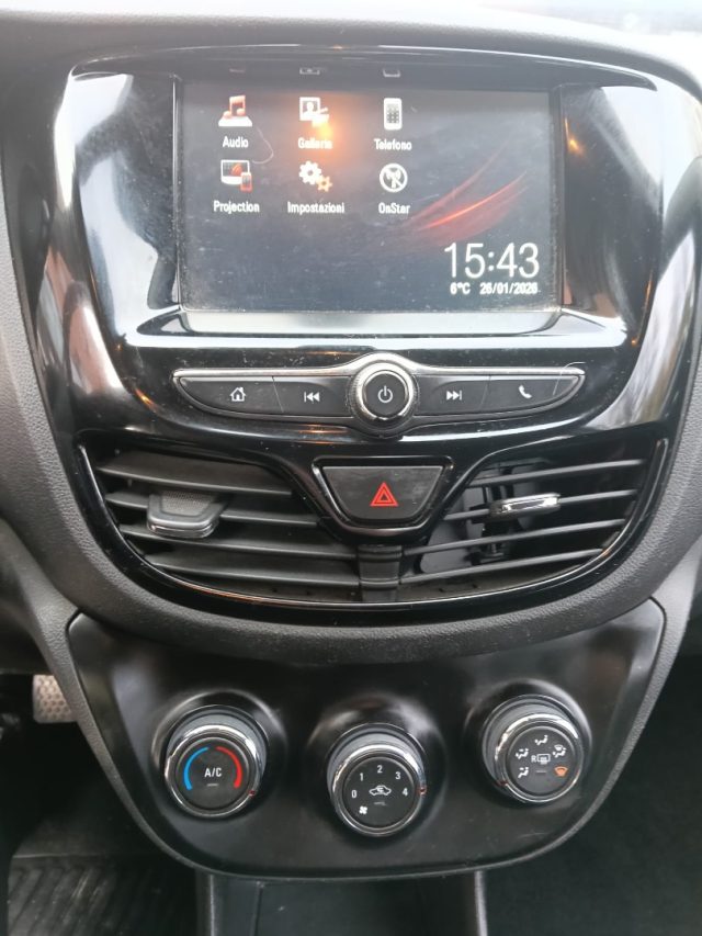 OPEL Karl usata, con Touch screen