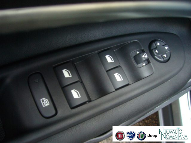 JEEP Avenger usata, con Servosterzo