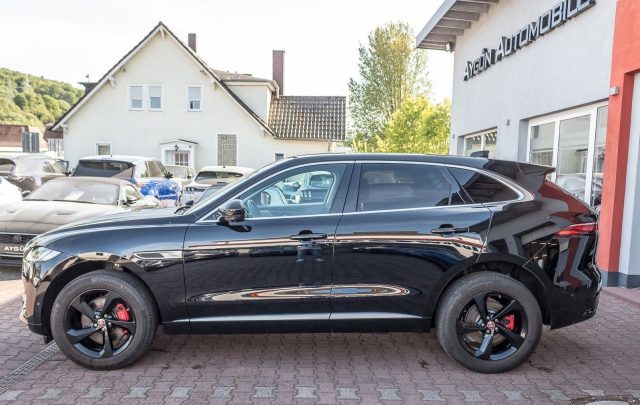 JAGUAR F-Pace usata, con Boardcomputer