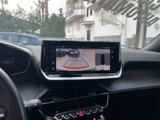 PEUGEOT 2008 usata, con Sistema di navigazione