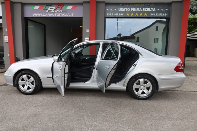 MERCEDES-BENZ E 220 usata, con Climatizzatore automatico, 2 zone