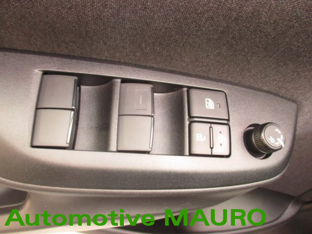 TOYOTA Yaris usata, con Sensore di luce