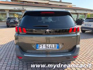 PEUGEOT 5008 usata, con Autoradio