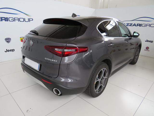 ALFA ROMEO Stelvio usata, con Boardcomputer