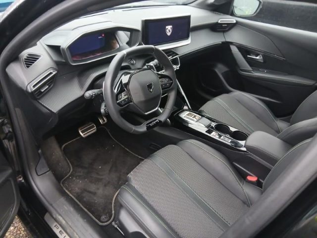 PEUGEOT 208 usata, con Autoradio