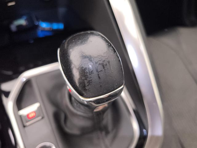 PEUGEOT 3008 usata, con Climatizzatore automatico, 2 zone