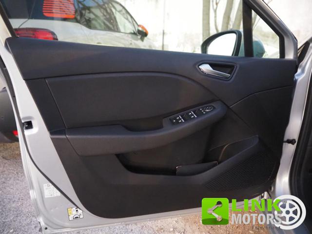 RENAULT Clio usata, con Fari LED