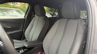 PEUGEOT 2008 usata, con Sistema di navigazione