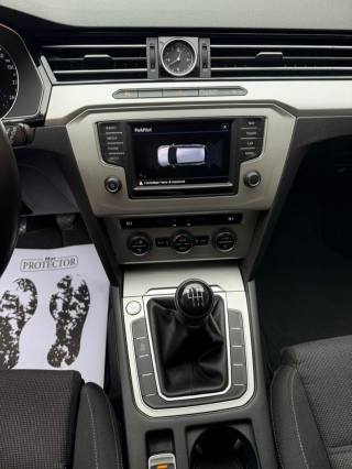 VOLKSWAGEN Passat Variant usata, con Controllo trazione