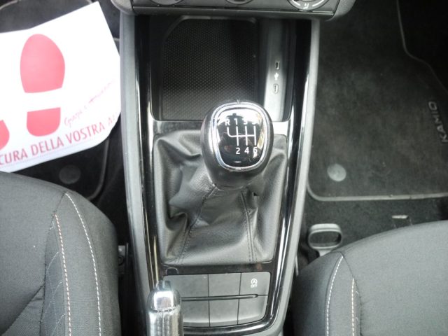 SKODA Kamiq usata, con Hill holder