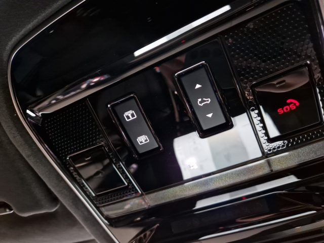 LAND ROVER Range Rover Sport usata, con Luci diurne LED