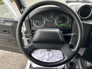 LAND ROVER Defender usata 16