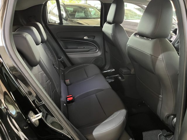 JEEP Avenger usata, con Volante in pelle
