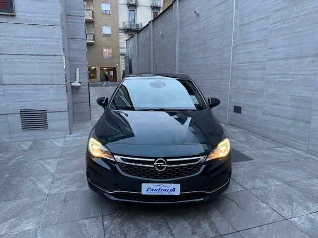 OPEL Astra usata, con Airbag
