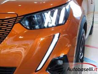 PEUGEOT 2008 usata, con Luci diurne LED