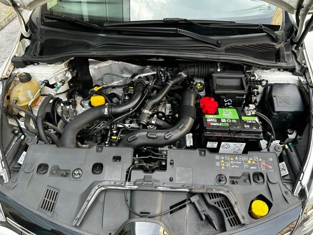 RENAULT Clio usata, con Luci diurne LED