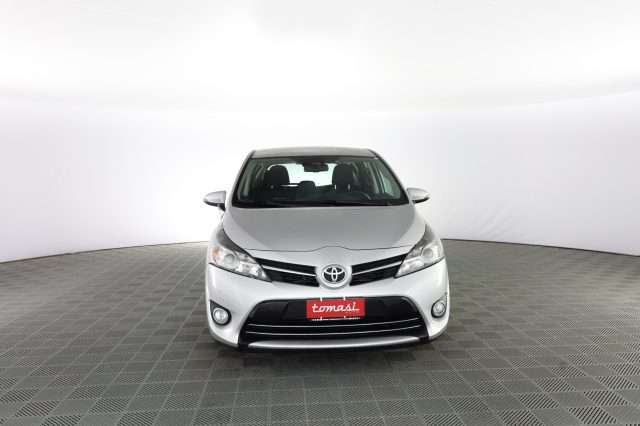 TOYOTA Verso usata 0