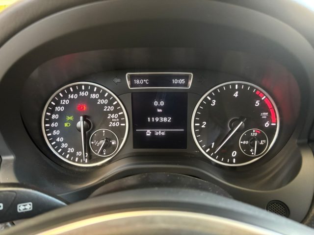 MERCEDES-BENZ A 180 usata, con Interni in pelle