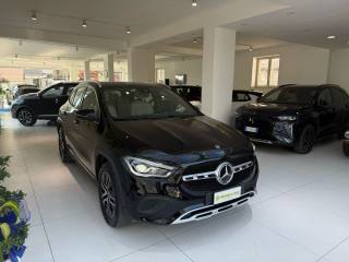 MERCEDES-BENZ GLA 200 usata, con Airbag